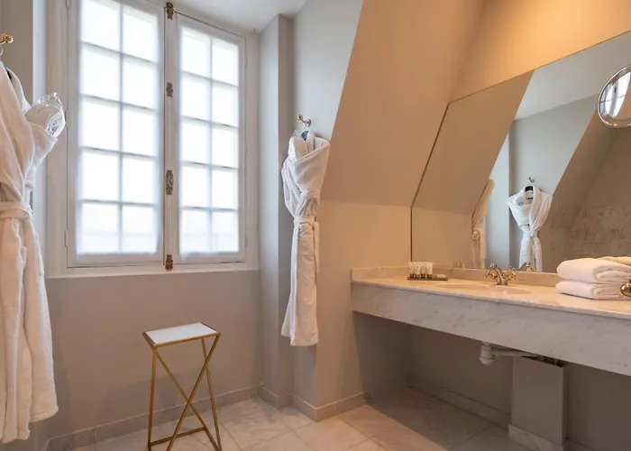 La Folie Отель *